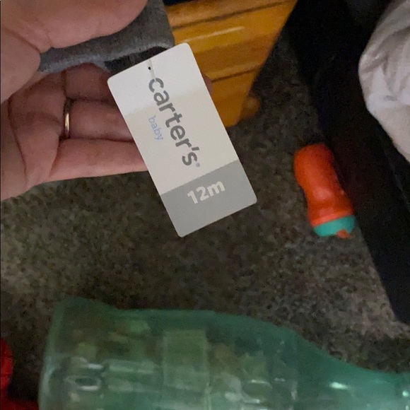 Jumper - Picture 2 of 2